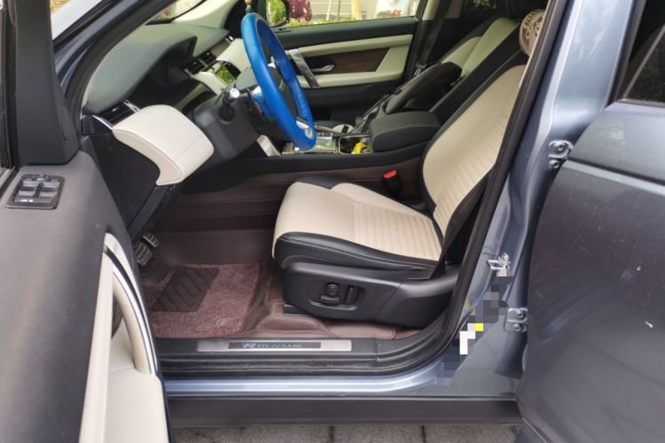 Used Land Rover Discovery Sport 2020 249 PS R-Dynamic Performance Edition Driver Seat