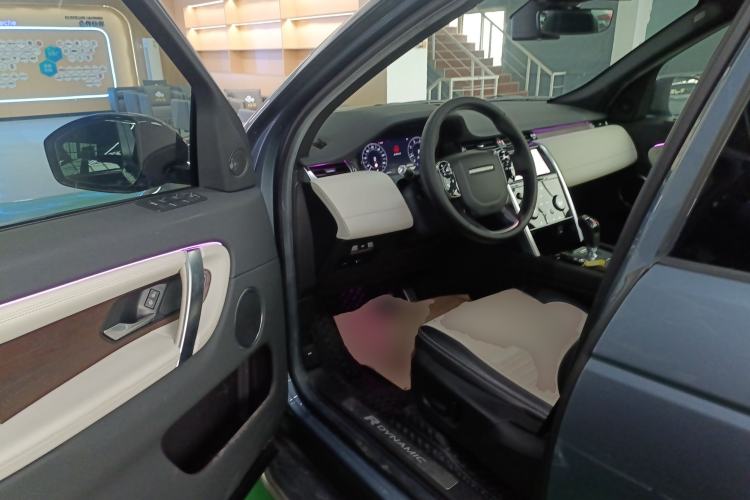 Used Land Rover Discovery Sport 2020 249 PS R-Dynamic Performance Edition Driver Seat