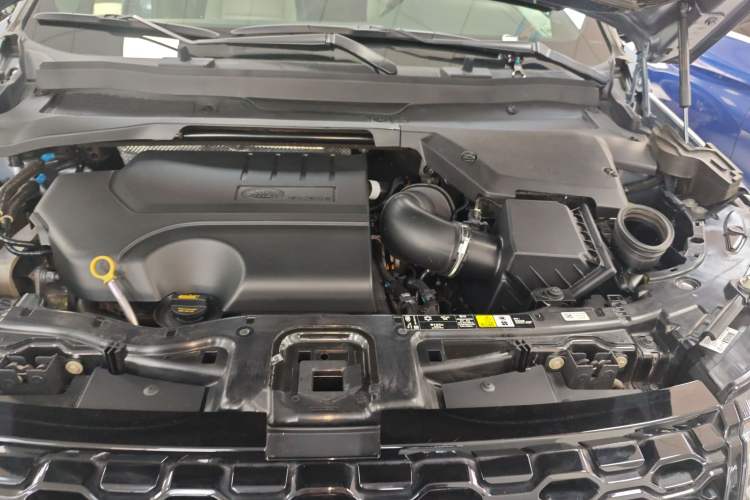 Used Land Rover Discovery Sport 2020 249 PS R-Dynamic Performance Tech Edition 7 Seats Engine Bay