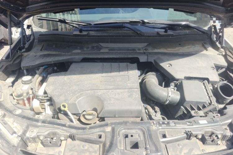 Used Land Rover Discovery Sport 2020 249 PS R-Dynamic Performance Tech Edition 5 Seats Engine Bay