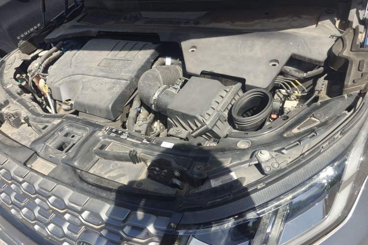 Used Land Rover Discovery Sport 2020 249 PS R-Dynamic Performance Tech Edition 5 Seats Engine Bay Left