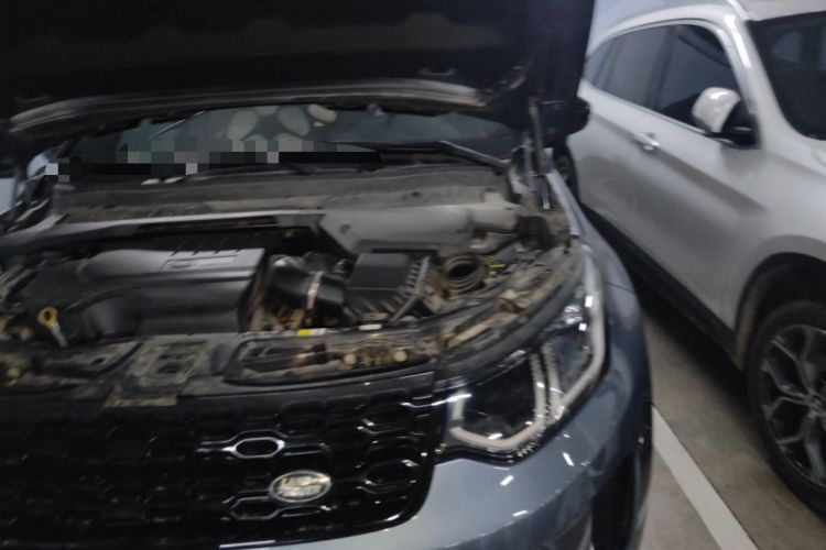 Used Land Rover Discovery Sport 2020 249 PS R-Dynamic Performance Edition Engine Bay Left