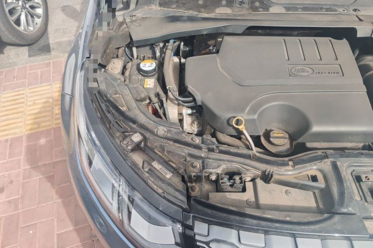 Used Land Rover Discovery Sport 2020 249 PS R-Dynamic Performance Edition Engine Bay Right