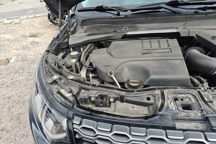 Used Land Rover Discovery Sport 2020 249 PS R-Dynamic Performance Edition Engine Bay Right