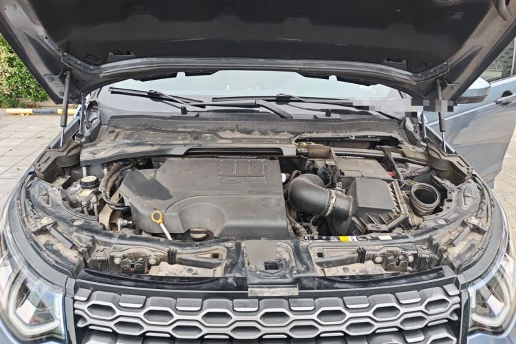 Used Land Rover Discovery Sport 2020 249 PS R-Dynamic Performance Edition Engine Bay