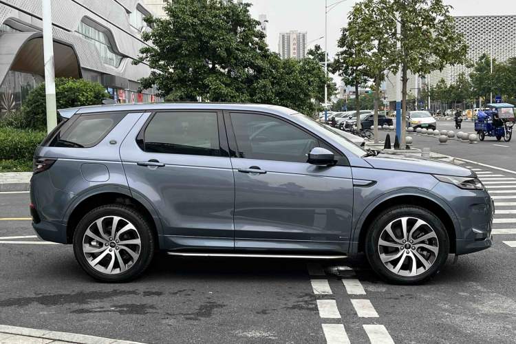 Used Land Rover Discovery Sport 2020 249 PS R-Dynamic Performance Edition Exterior 10