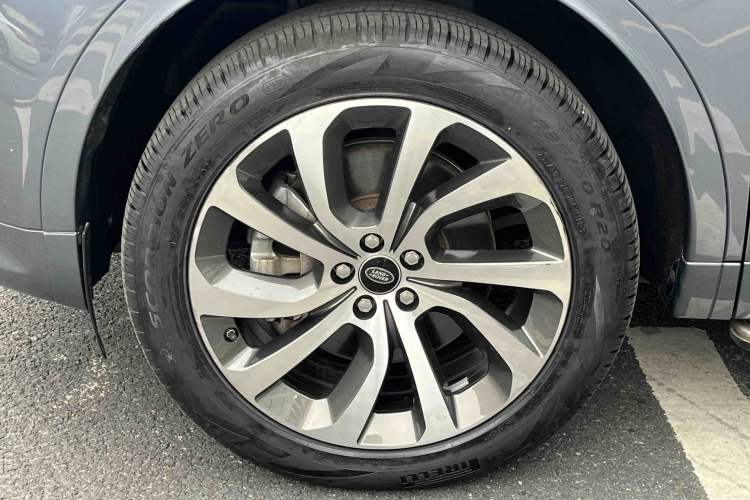 Used Land Rover Discovery Sport 2020 249 PS R-Dynamic Performance Edition Exterior 11