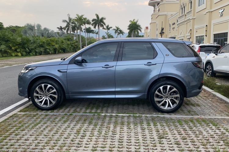 Used Land Rover Discovery Sport 2020 249 PS R-Dynamic Performance Tech Edition 5 Seats Exterior 2