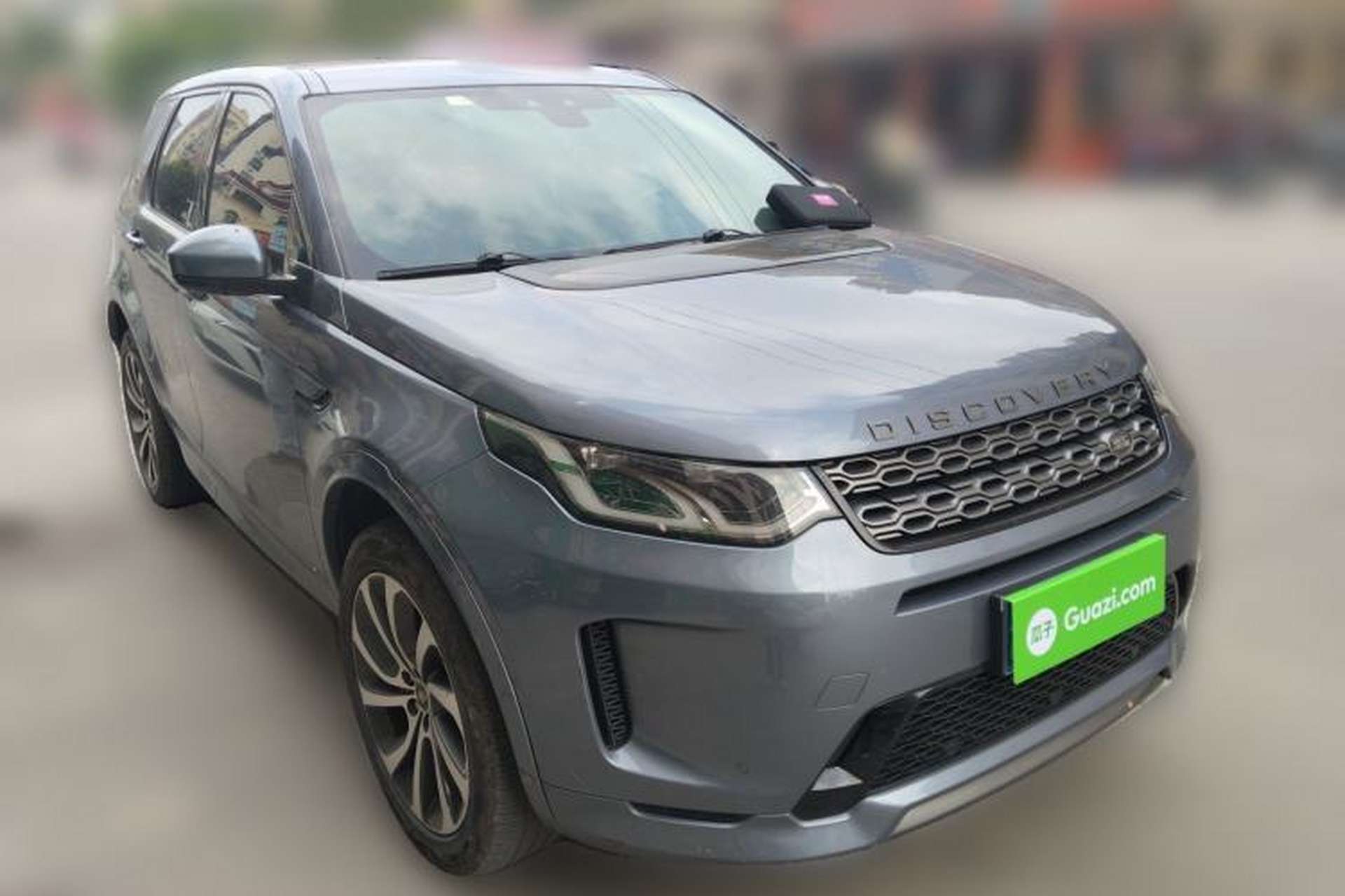 Used Land Rover Discovery Sport 2020 249 PS R-Dynamic Performance Edition Front Right 45 Deg