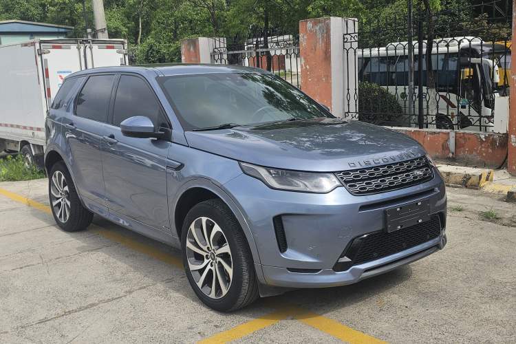 Used Land Rover Discovery Sport 2020 249 PS R-Dynamic Performance Edition Front Right 45 Deg