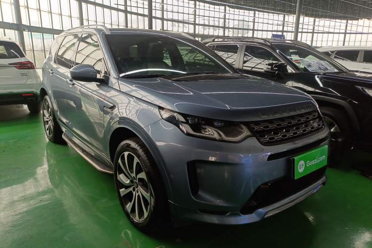 Used Land Rover Discovery Sport 2020 249 PS R-Dynamic Performance Edition Front Right 45 Deg