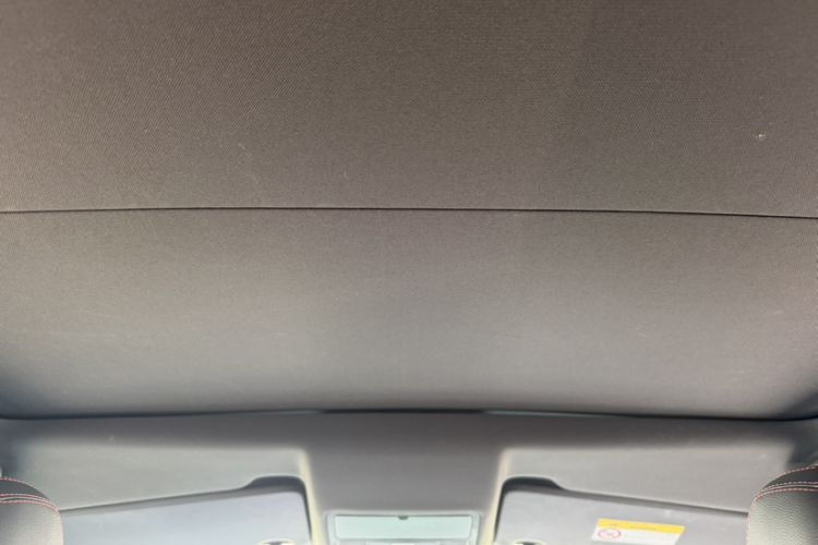 Used Land Rover Discovery Sport 2020 249 PS R-Dynamic Performance Edition Headliner