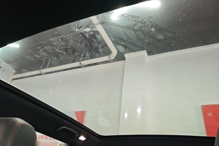 Used Land Rover Discovery Sport 2020 249 PS R-Dynamic Performance Edition Headliner
