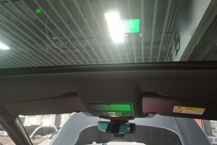 Used Land Rover Discovery Sport 2020 249 PS R-Dynamic Performance Tech Edition 5 Seats Headliner
