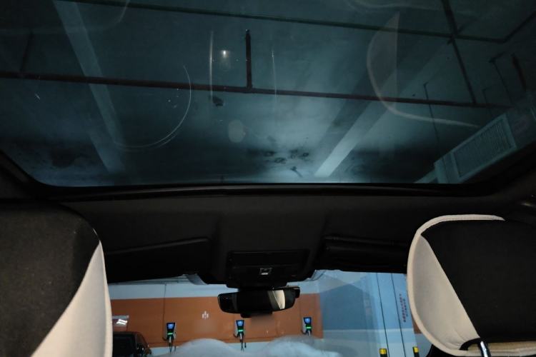 Used Land Rover Discovery Sport 2020 249 PS R-Dynamic Performance Edition Headliner