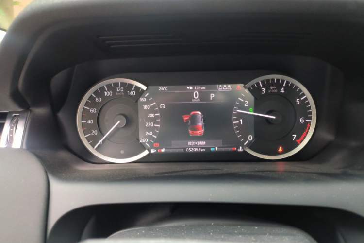 Used Land Rover Discovery Sport 2020 200 PS Family Edition Instrument Cluster