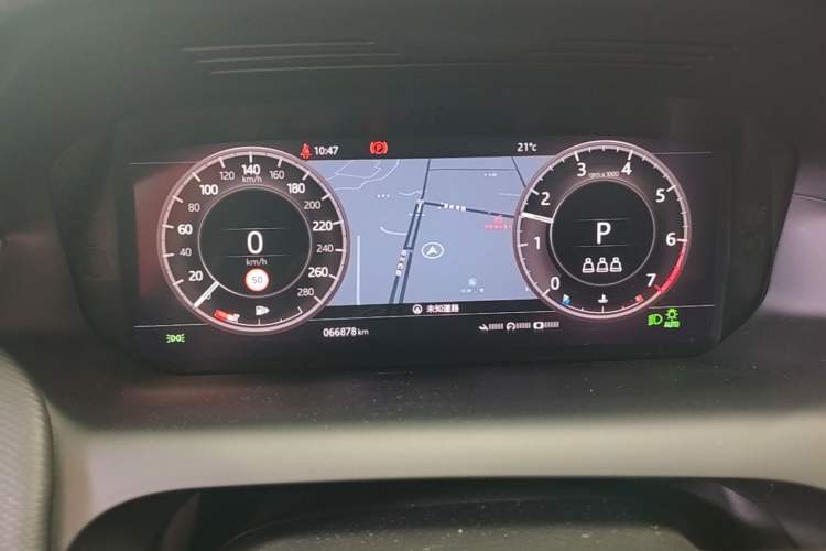 Used Land Rover Discovery Sport 2020 249 PS R-Dynamic Performance Edition Instrument Cluster