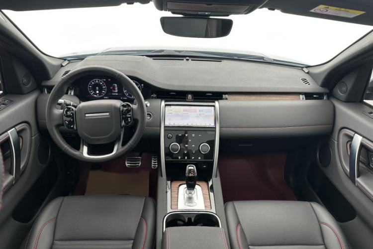 Used Land Rover Discovery Sport 2020 249 PS R-Dynamic Performance Edition Interior 1