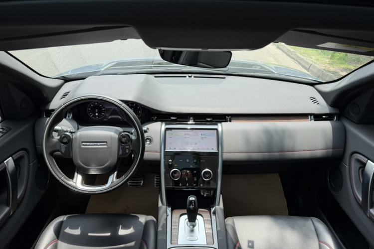 Used Land Rover Discovery Sport 2020 249 PS R-Dynamic Performance Edition Interior 11