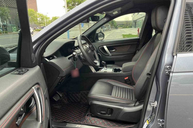 Used Land Rover Discovery Sport 2020 249 PS R-Dynamic Performance Edition Interior 2
