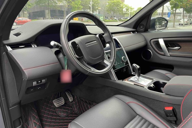 Used Land Rover Discovery Sport 2020 249 PS R-Dynamic Performance Edition Interior 4