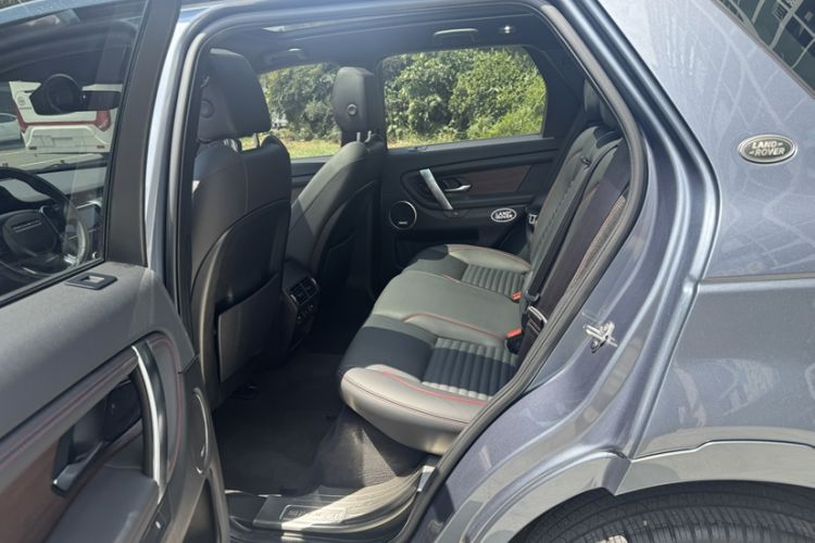 Used Land Rover Discovery Sport 2020 249 PS R-Dynamic Performance Edition Interior 7