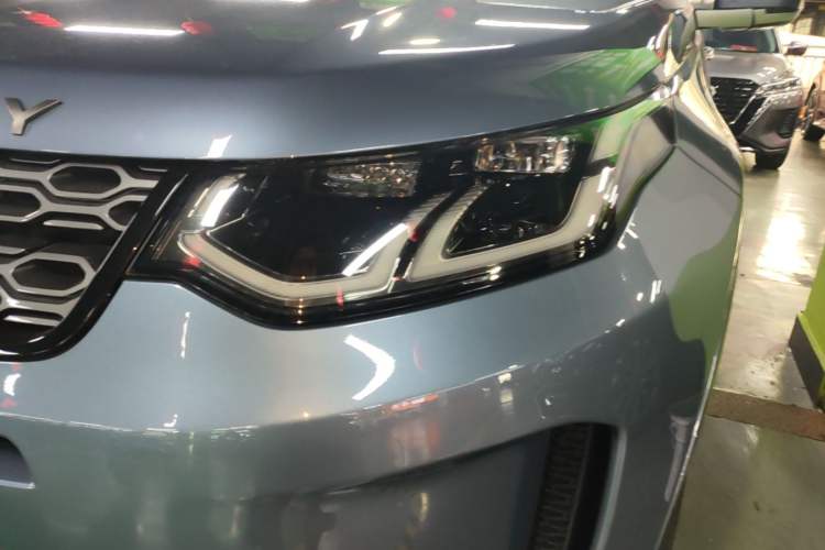 Used Land Rover Discovery Sport 2020 249 PS R-Dynamic Performance Edition Left Front Headlight