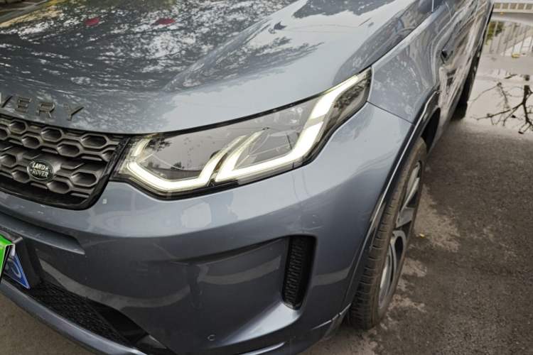 Used Land Rover Discovery Sport 2020 249 PS R-Dynamic Performance Edition Left Front Headlight