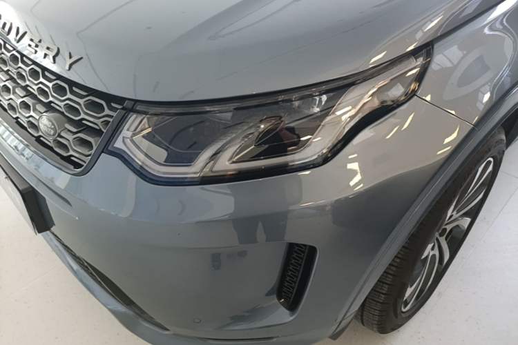 Used Land Rover Discovery Sport 2020 249 PS R-Dynamic Performance Edition Left Front Headlight