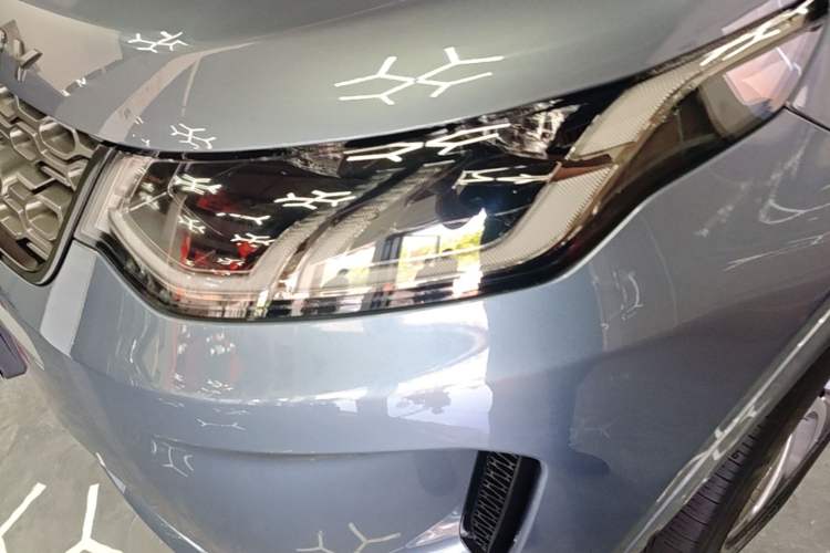 Used Land Rover Discovery Sport 2020 249 PS R-Dynamic Performance Edition Left Front Headlight