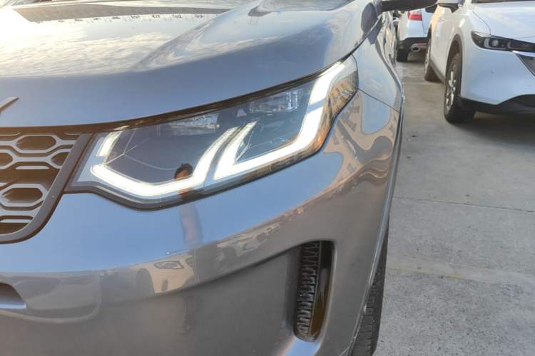 Used Land Rover Discovery Sport 2020 249 PS R-Dynamic Performance Tech Edition 7 Seats Left Front Headlight