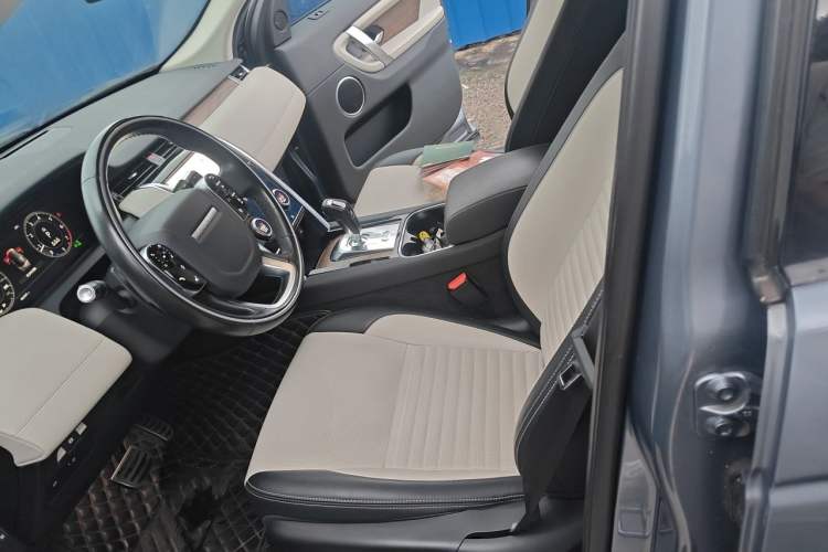 Used Land Rover Discovery Sport 2020 249 PS R-Dynamic Performance Edition Left Front Seat