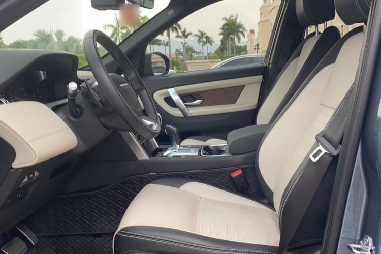 Used Land Rover Discovery Sport 2020 249 PS R-Dynamic Performance Tech Edition 5 Seats Left Front Seat