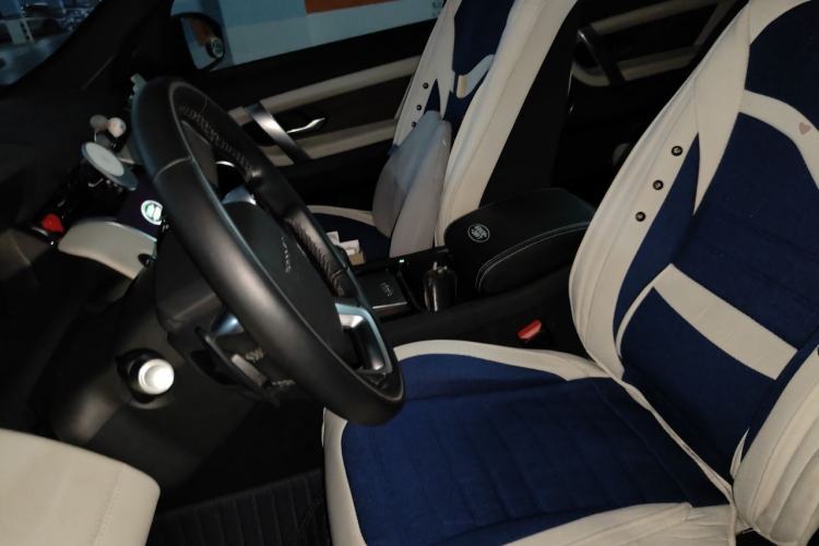 Used Land Rover Discovery Sport 2020 249 PS R-Dynamic Performance Edition Left Front Seat
