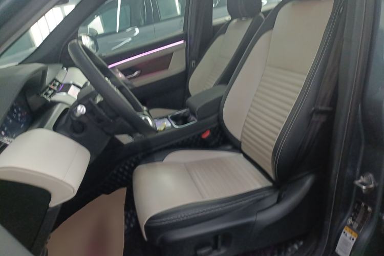 Used Land Rover Discovery Sport 2020 249 PS R-Dynamic Performance Edition Left Front Seat