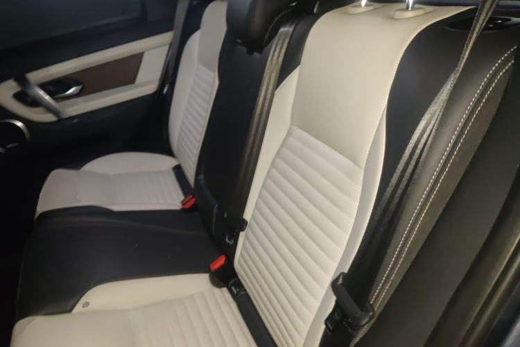 Used Land Rover Discovery Sport 2020 249 PS R-Dynamic Performance Tech Edition 5 Seats Left Rear Seat