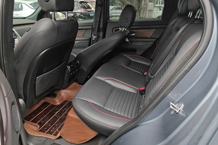 Used Land Rover Discovery Sport 2020 249 PS R-Dynamic Performance Edition Left Rear Seat
