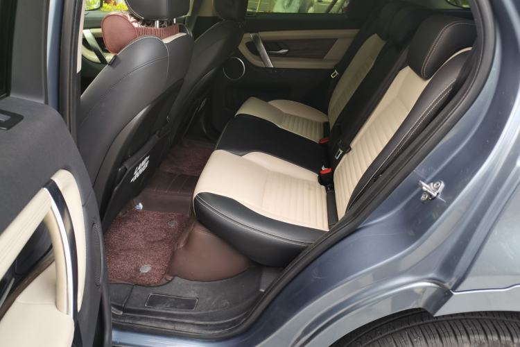 Used Land Rover Discovery Sport 2020 249 PS R-Dynamic Performance Edition Left Rear Seat