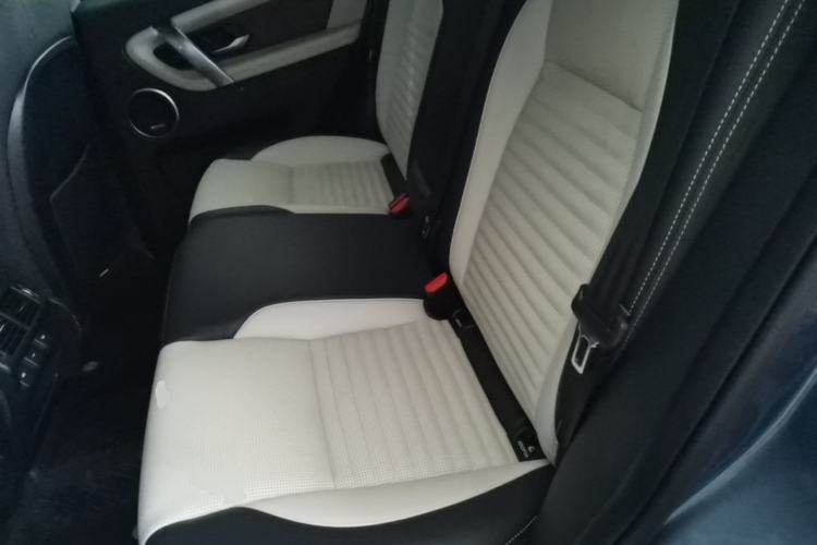 Used Land Rover Discovery Sport 2020 249 PS R-Dynamic Performance Tech Edition 5 Seats Left Rear Seat
