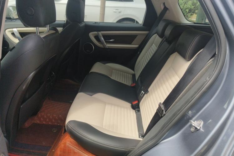 Used Land Rover Discovery Sport 2020 249 PS R-Dynamic Performance Tech Edition 5 Seats Left Rear Seat