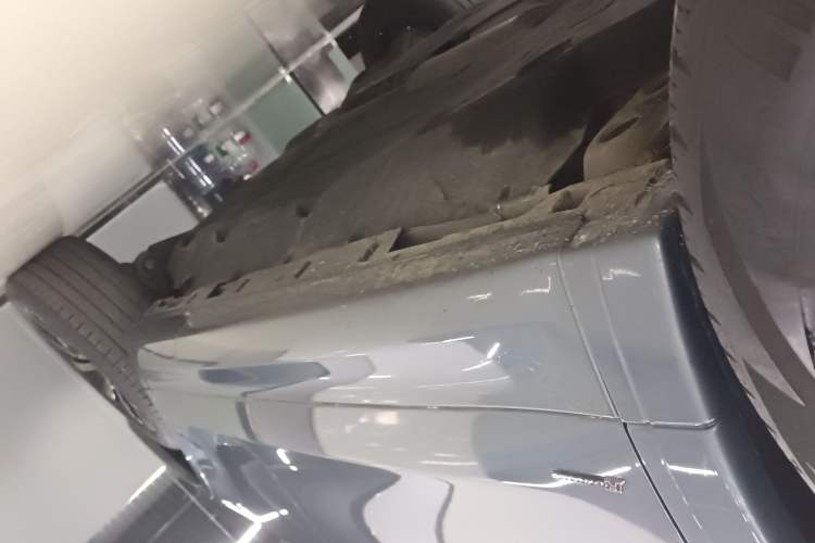Used Land Rover Discovery Sport 2020 249 PS R-Dynamic Performance Edition Left Side Sill