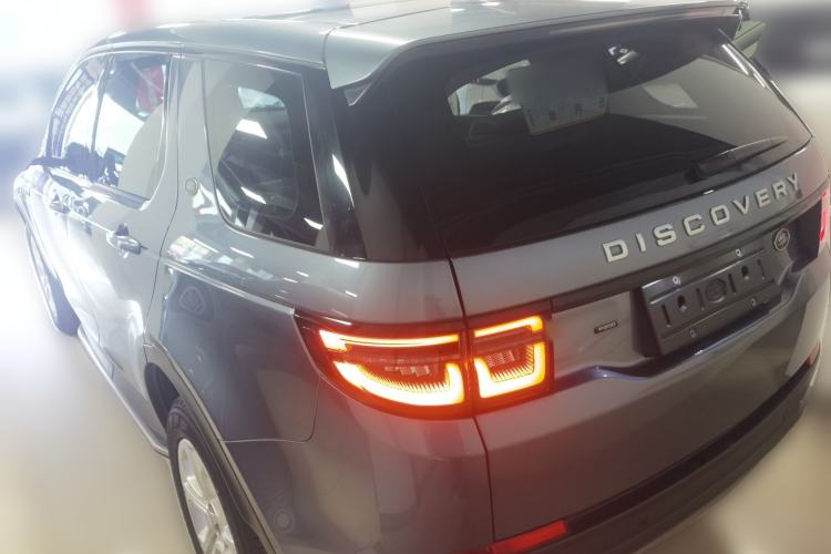 Used Land Rover Discovery Sport 2020 200 PS Family Edition Rear Left 45 Deg
