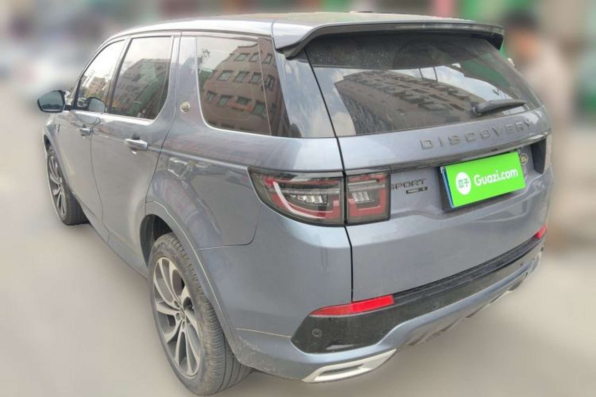 Used Land Rover Discovery Sport 2020 249 PS R-Dynamic Performance Edition Rear Left 45 Deg