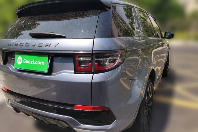 Used Land Rover Discovery Sport 2020 249 PS R-Dynamic Performance Edition Rear Right 45 Deg