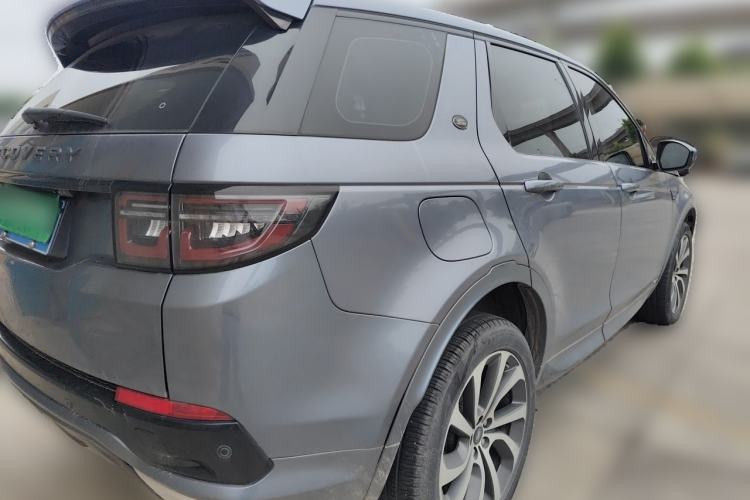 Used Land Rover Discovery Sport 2020 249 PS R-Dynamic Performance Edition Rear Right 45 Deg