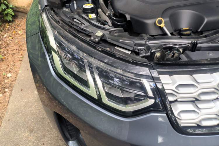 Used Land Rover Discovery Sport 2020 200 PS Family Edition Right Front Headlight