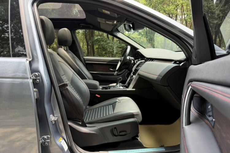 Used Land Rover Discovery Sport 2020 249 PS R-Dynamic Performance Edition Right Front Seat