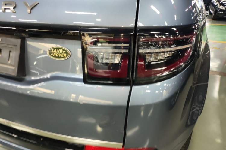 Used Land Rover Discovery Sport 2020 249 PS R-Dynamic Performance Edition Right Rear Taillight