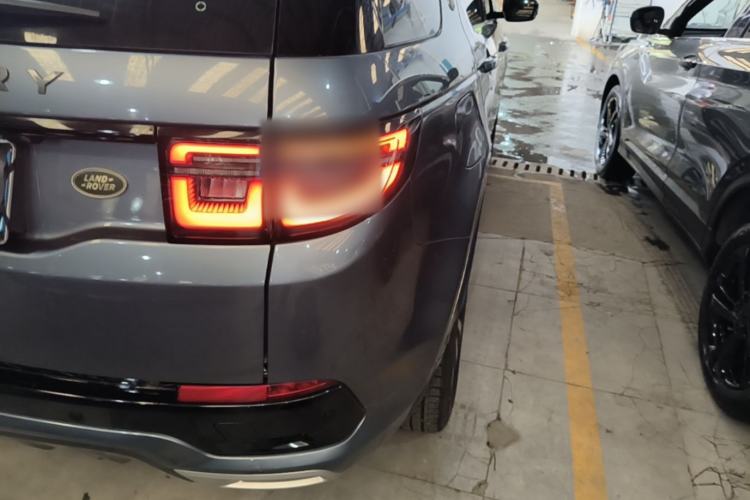 Used Land Rover Discovery Sport 2020 249 PS R-Dynamic Performance Tech Edition 7 Seats Right Rear Taillight