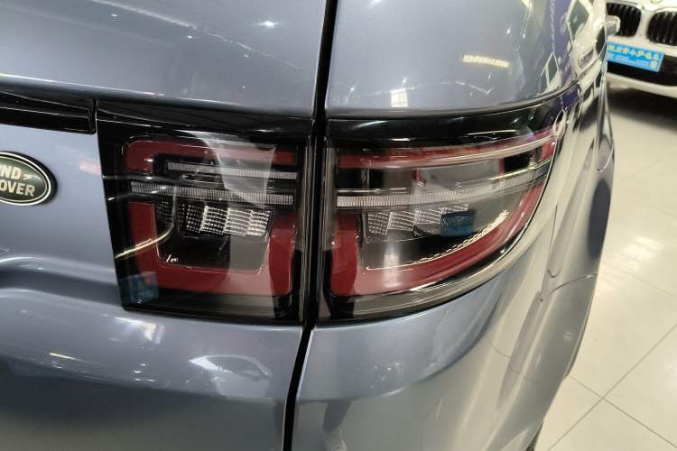 Used Land Rover Discovery Sport 2020 249 PS R-Dynamic Performance Edition Right Rear Taillight
